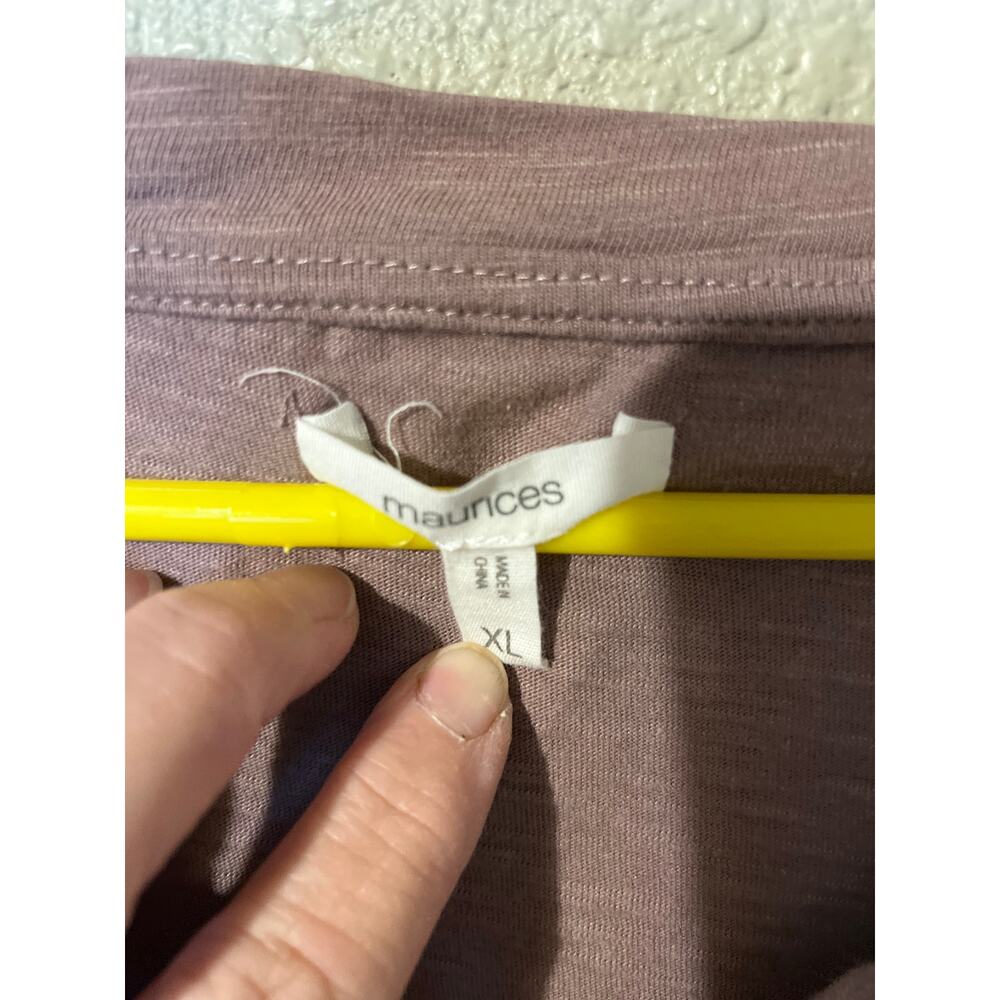 Maurices sleeveless blouse size extra large. - Picture 2 of 4